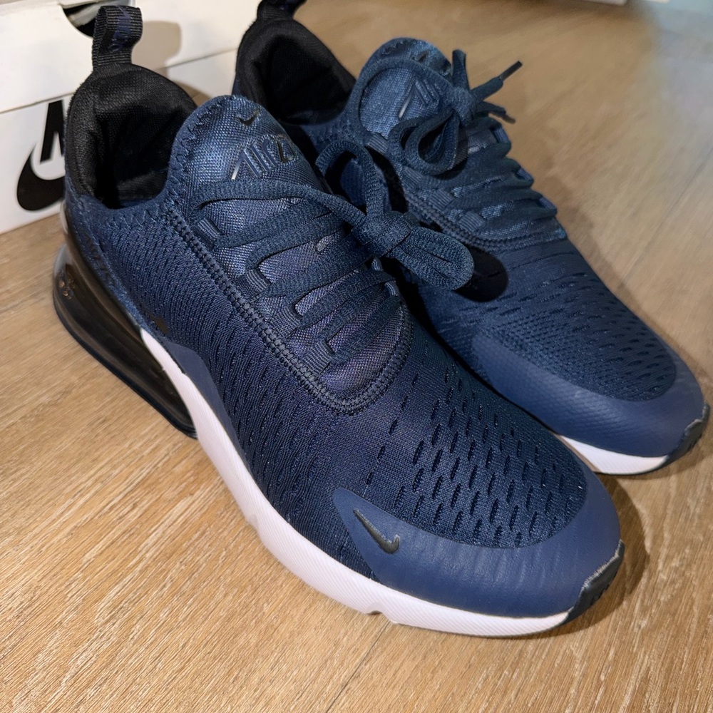 SOLD ON Ⓜ️Nike air max 270